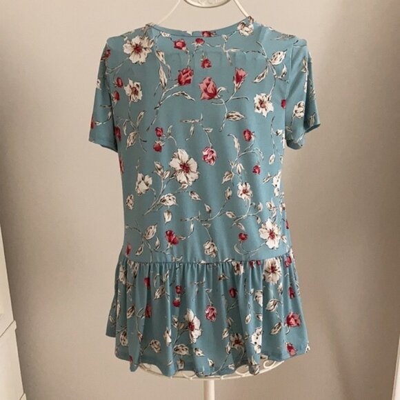 𝅺PEPLUM top - Picture 2 of 7